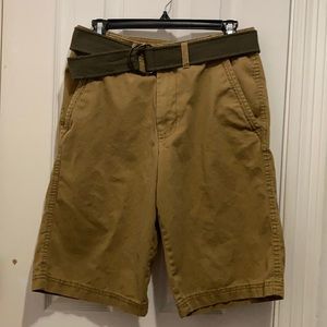 Men’s khaki shorts